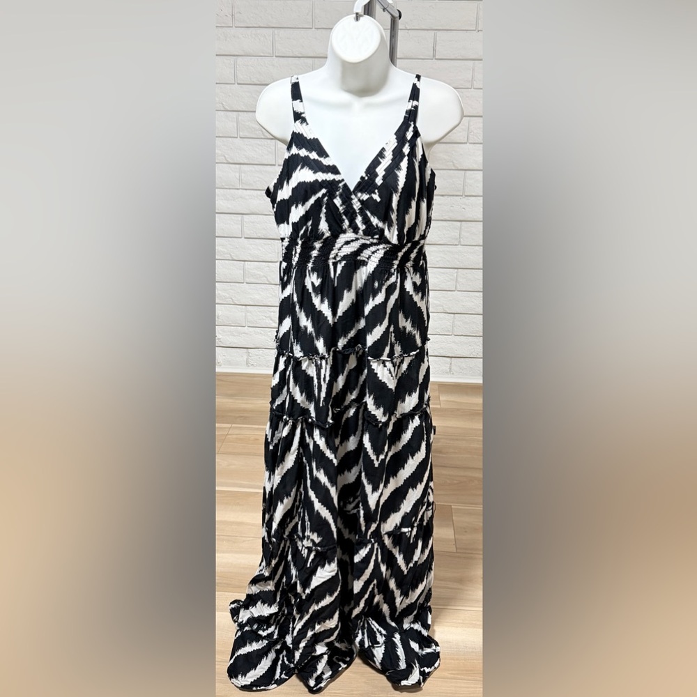 Style & Co. Black and White Printed Maxi Dress